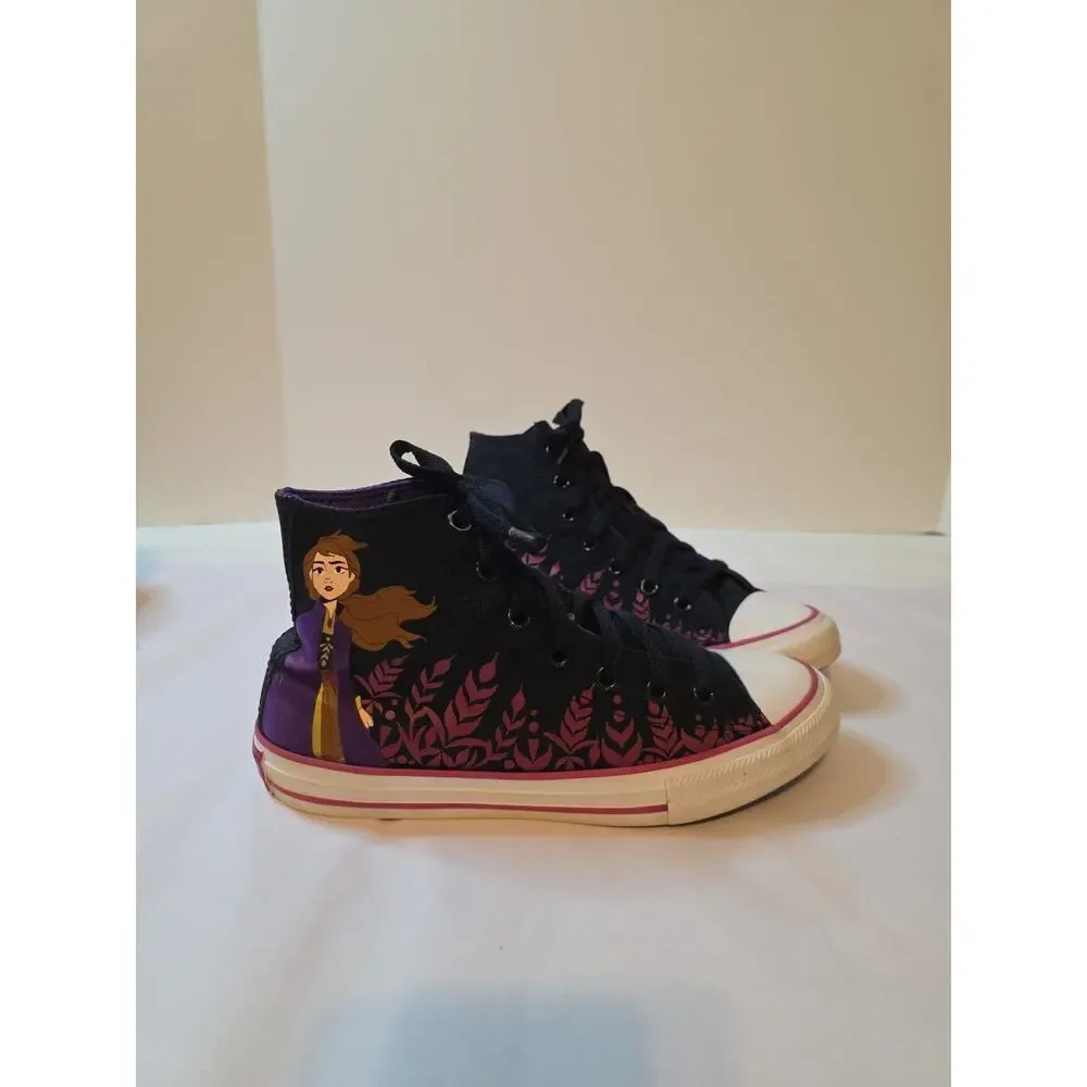 Converse very nice